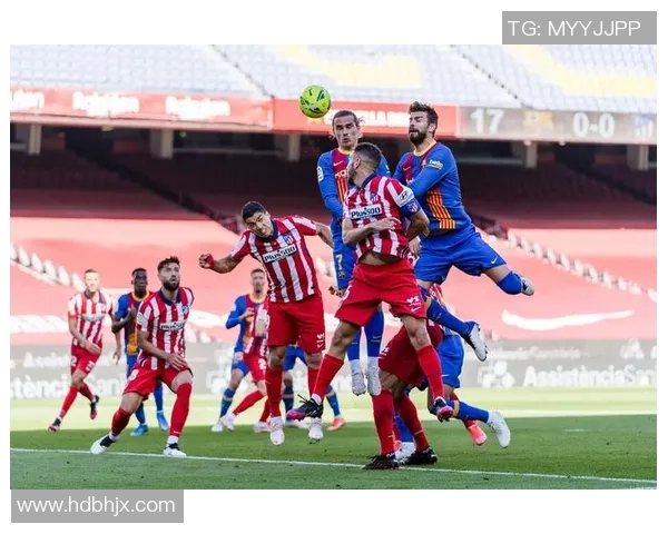 巴塞罗那与尤文图斯巅峰对决海报展现足球激情与荣耀